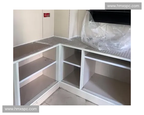 以砖砌橱柜为核心打造坚固耐用且充满生活气息的厨房空间新风尚